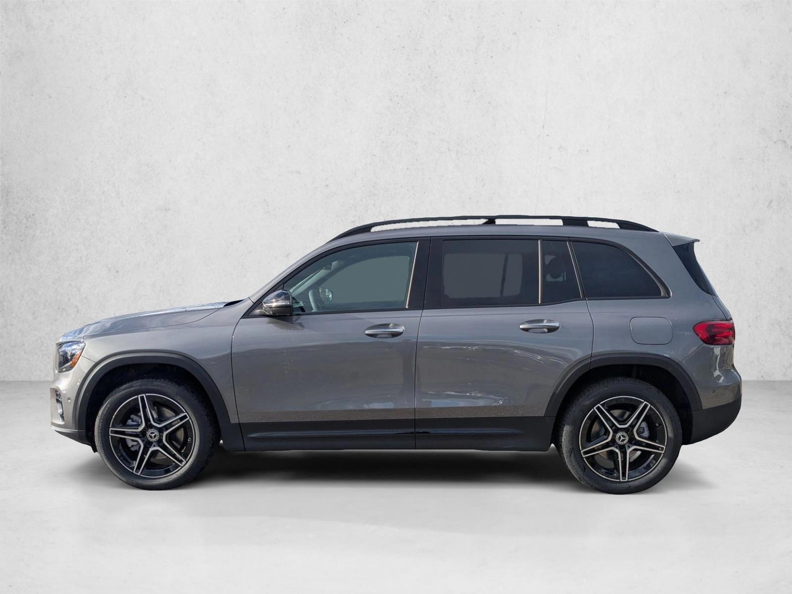 Thumbnail: 2026 Mercedes-Benz GLB - 2