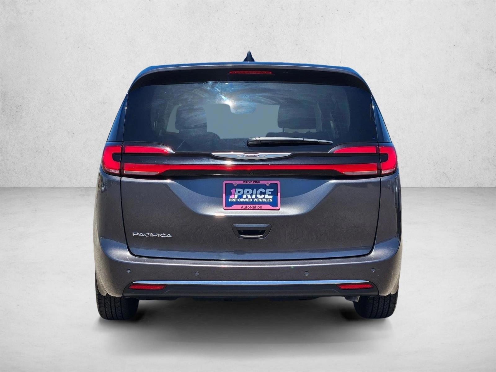 2023 Chrysler Pacifica Touring L - Photo 7