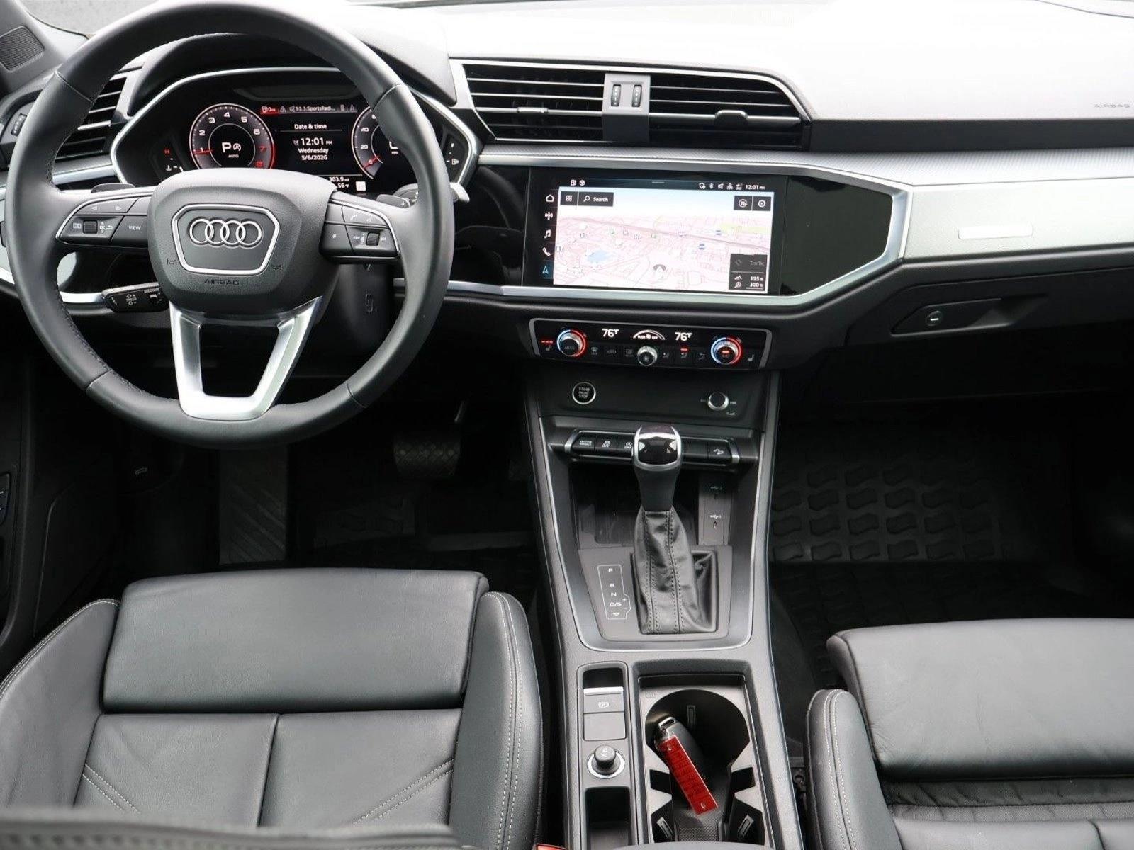 Thumbnail: 2023 Audi Q3 - 4