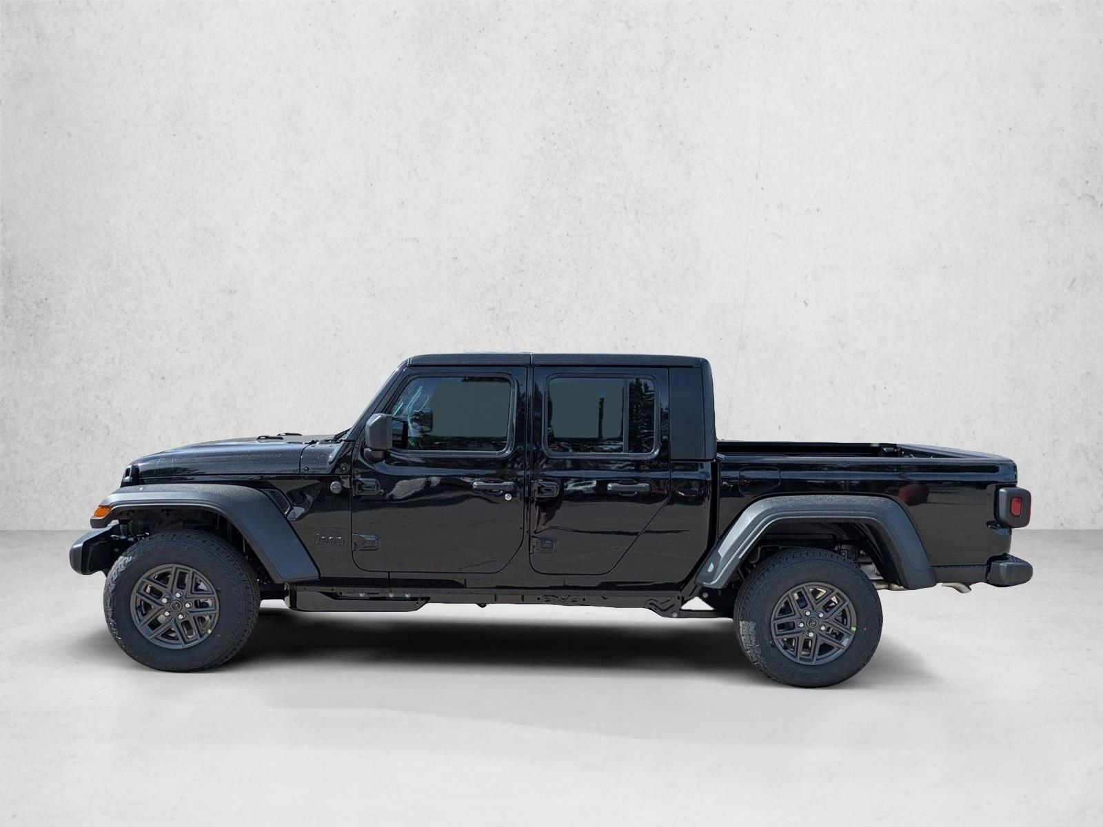 Thumbnail: 2026 Jeep Gladiator - 2