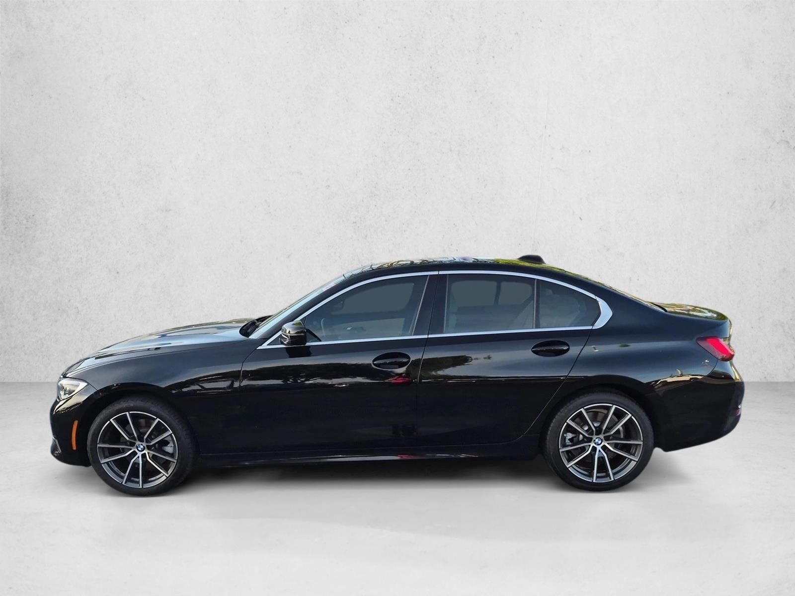 Thumbnail: 2022 BMW 3 Series - 2