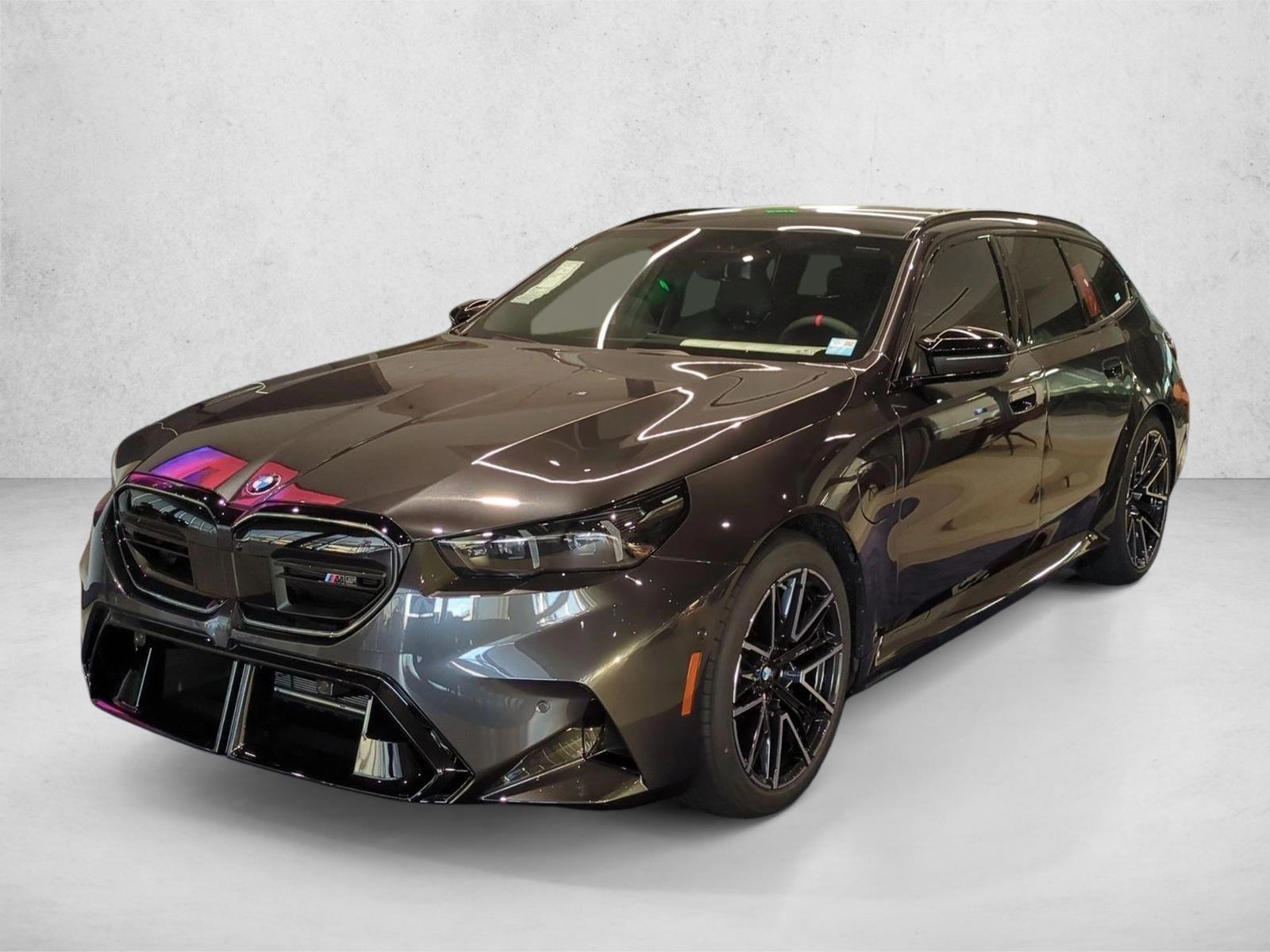 Thumbnail: 2026 BMW M5 - 1