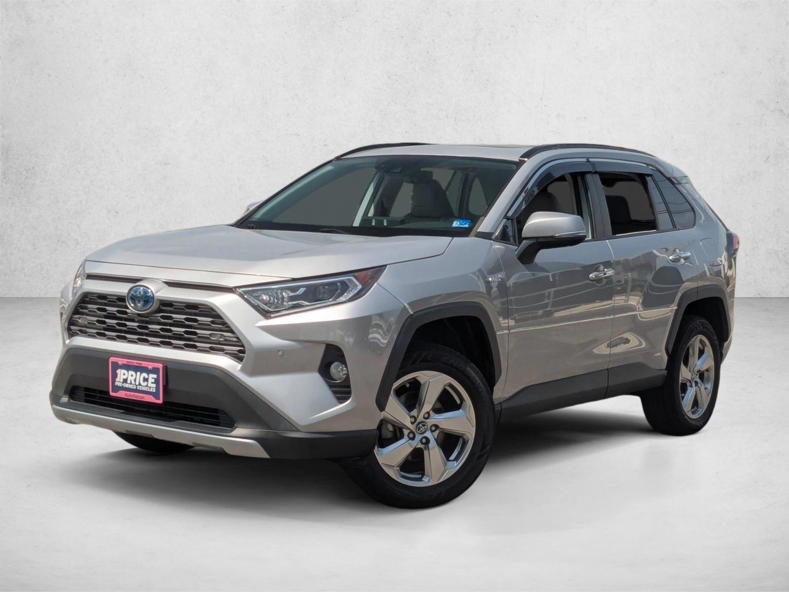 Thumbnail: 2019 Toyota RAV4 - 1