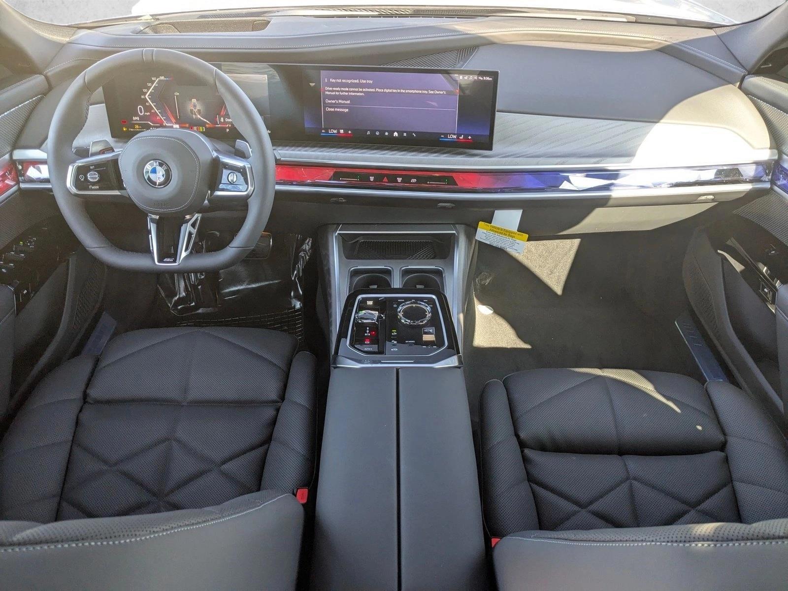 Thumbnail: 2026 BMW 7 Series - 3