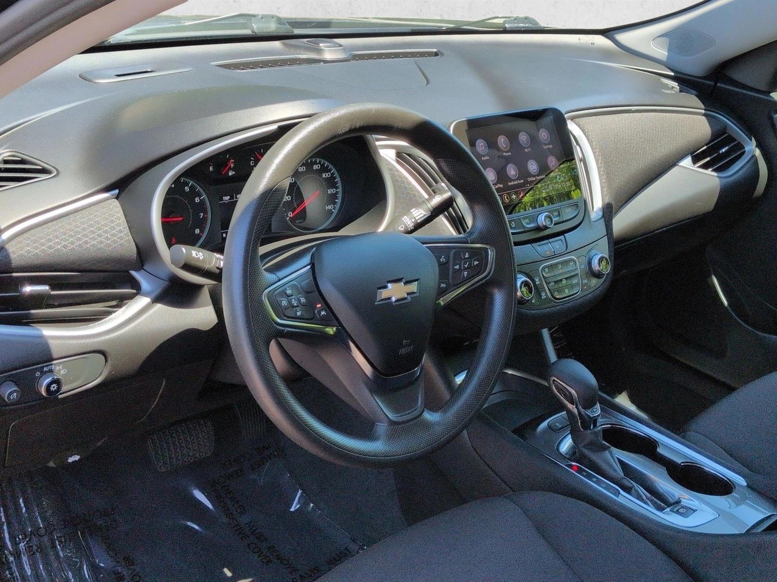 Thumbnail: 2023 Chevrolet Malibu - 3
