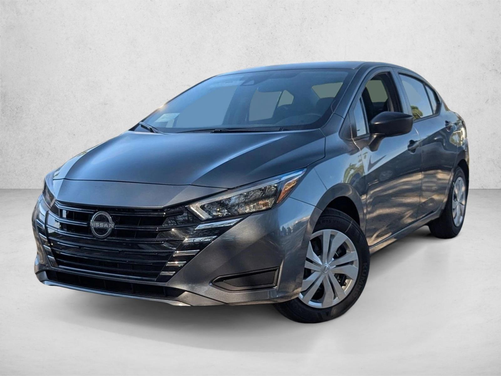 2025 Nissan Versa 1.6 S CVT's photo