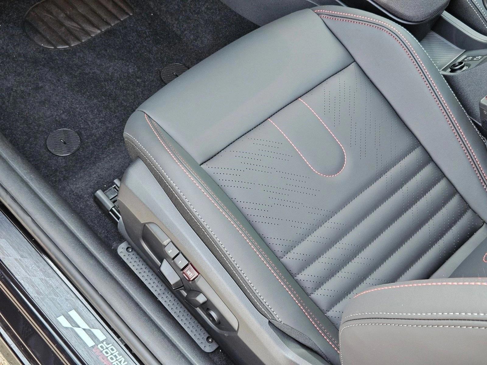 Thumbnail: 2026 MINI Cooper Hardtop - 3