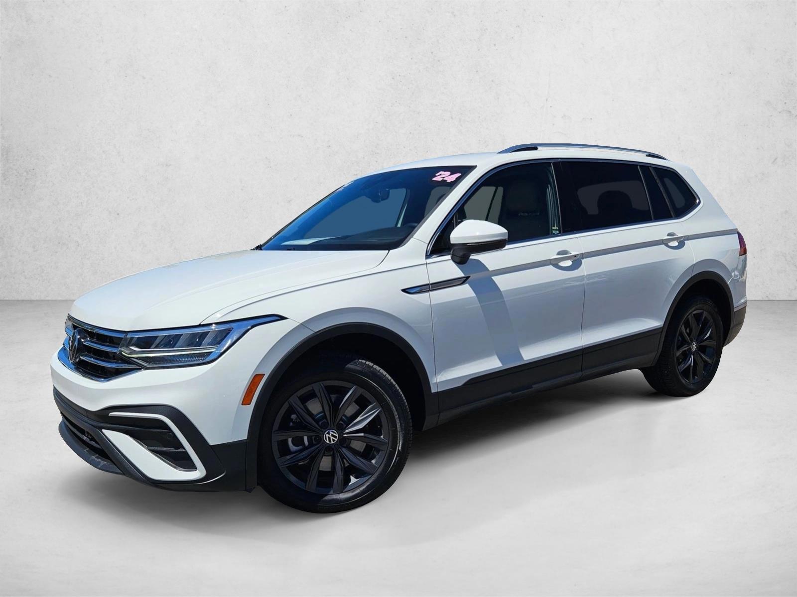 Thumbnail: 2024 Volkswagen Tiguan - 1