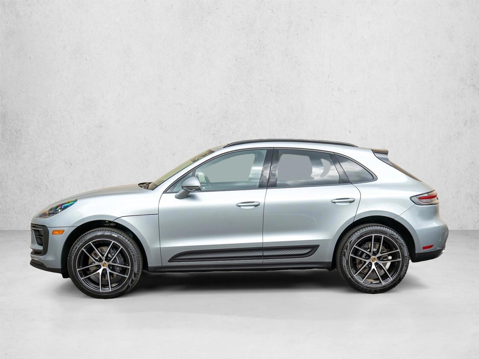 Thumbnail: 2026 Porsche Macan - 2