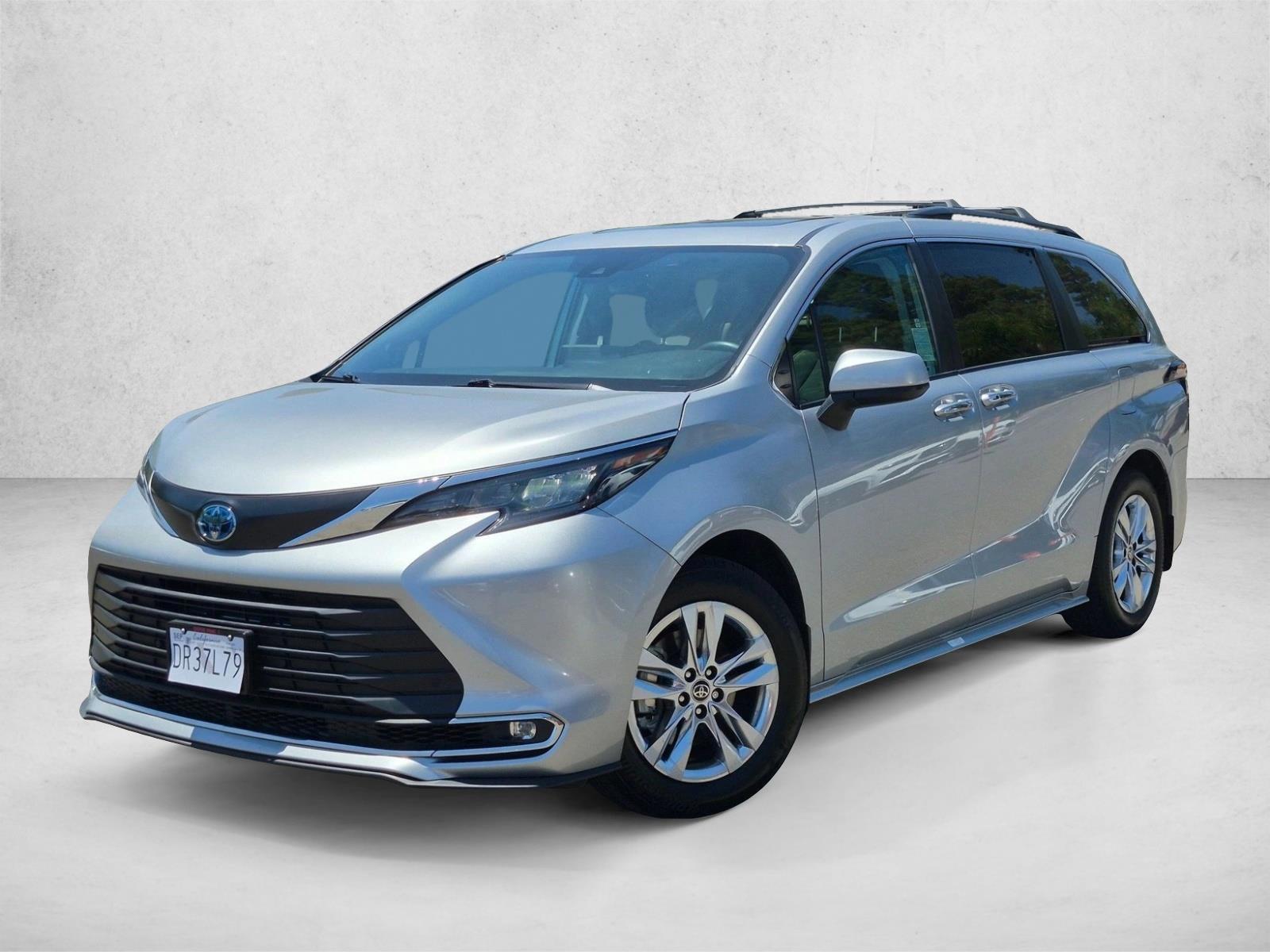Thumbnail: 2024 Toyota Sienna - 1