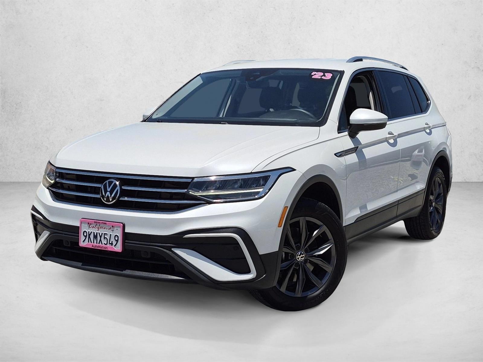 Thumbnail: 2023 Volkswagen Tiguan - 1
