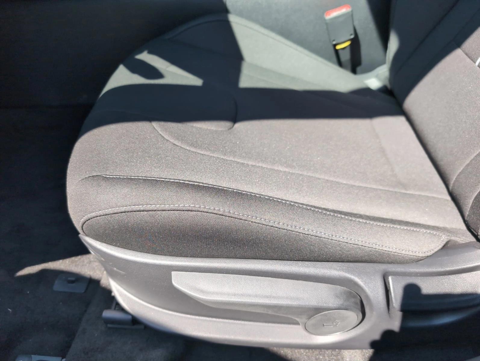 Thumbnail: 2026 Hyundai Elantra - 5