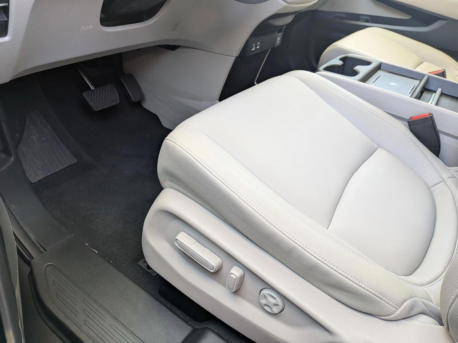 Thumbnail: 2026 Honda Odyssey - 4