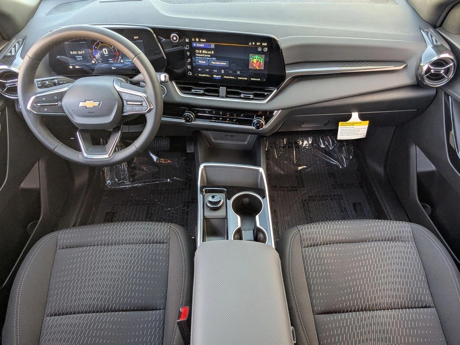 Thumbnail: 2026 Chevrolet Equinox - 4