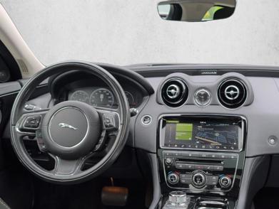 2019 Jaguar XJ