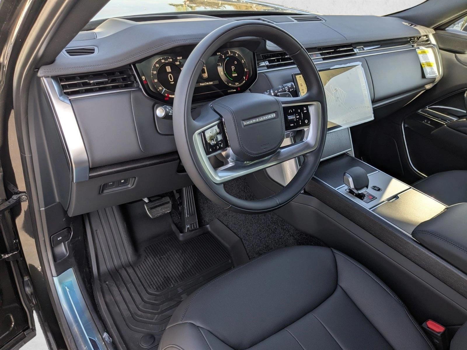 Thumbnail: 2026 Land Rover Range Rover - 3