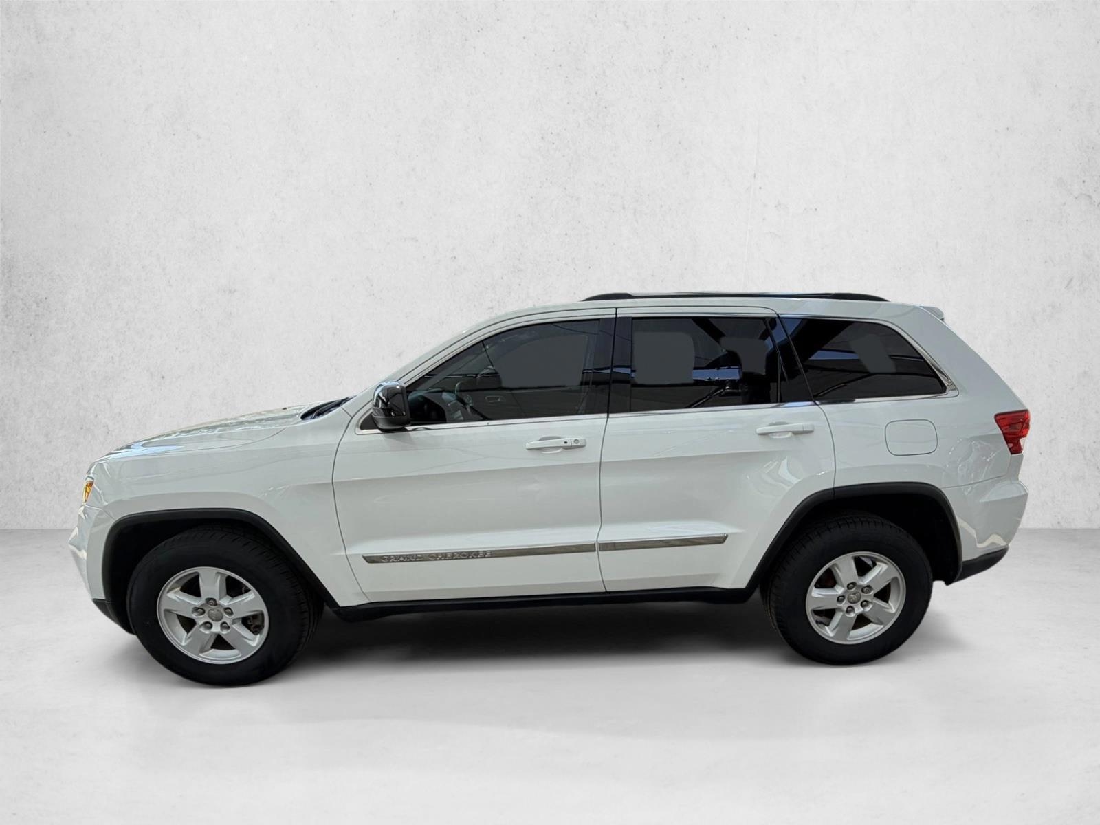 Thumbnail: 2013 Jeep Grand Cherokee - 2