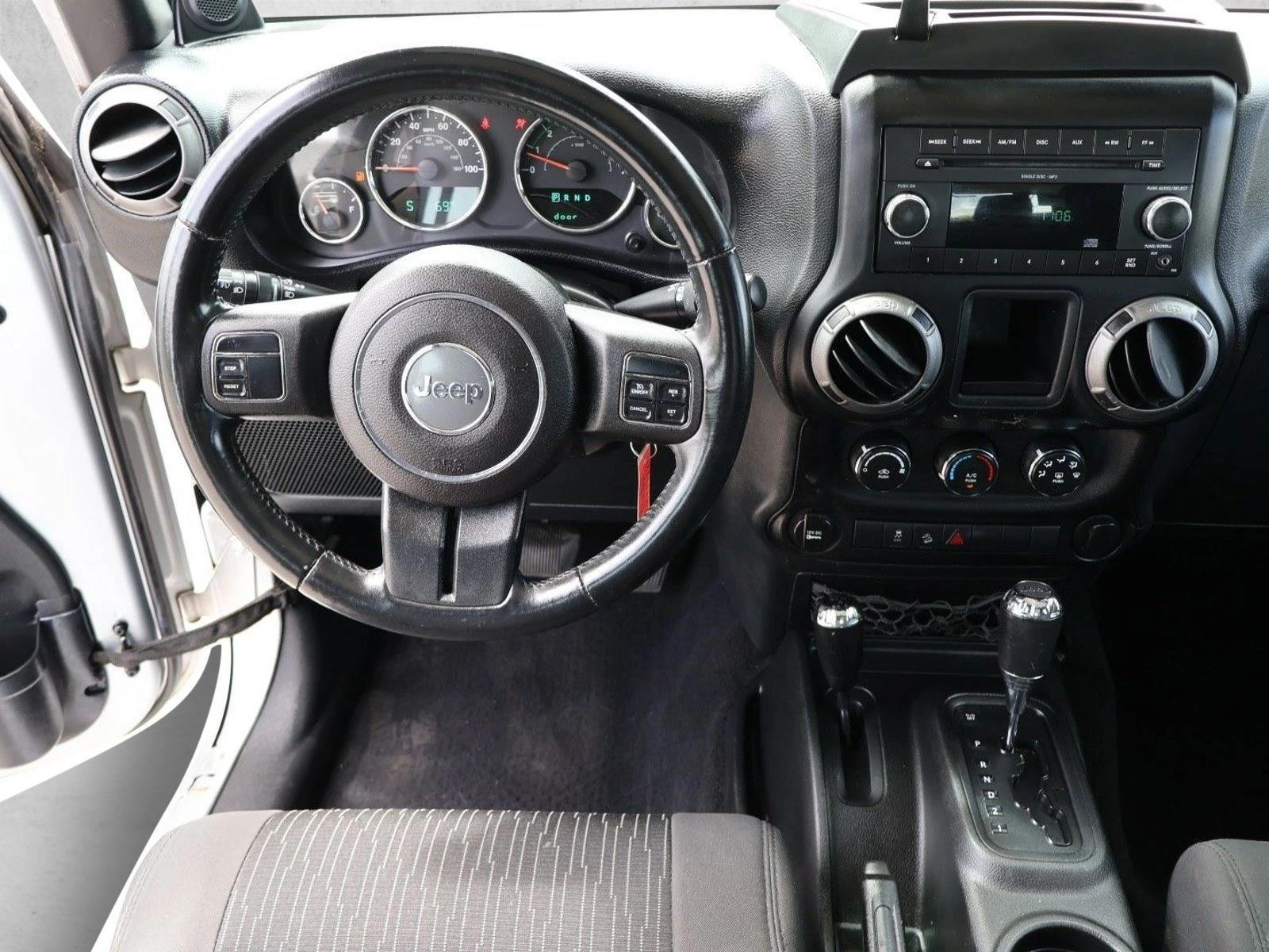 Thumbnail: 2011 Jeep Wrangler - 3