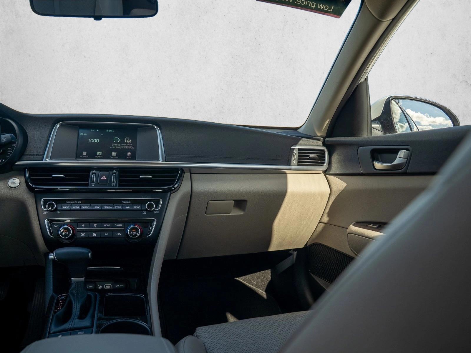 Thumbnail: 2017 Kia Optima - 5