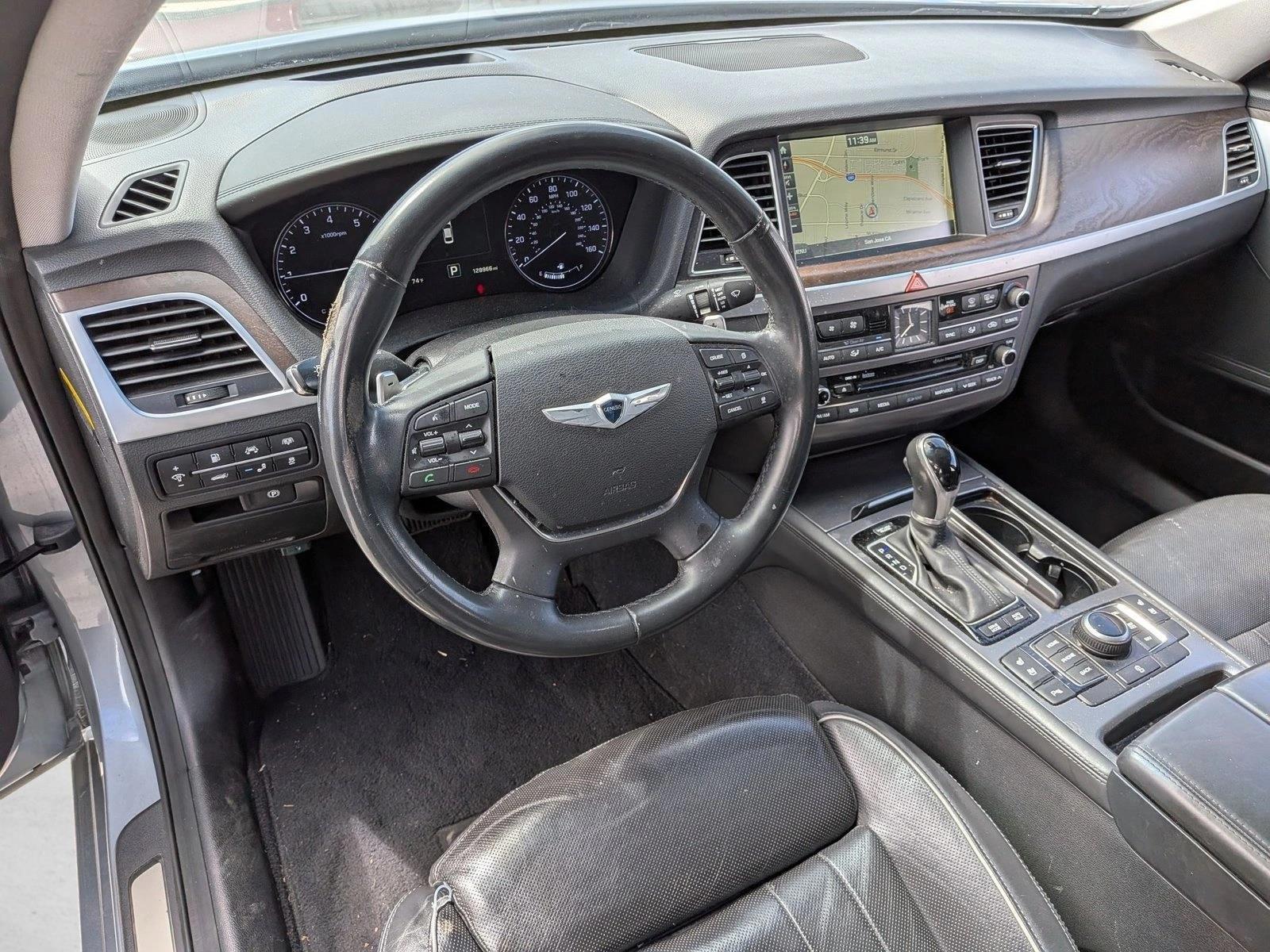 Thumbnail: 2015 Hyundai Genesis - 3