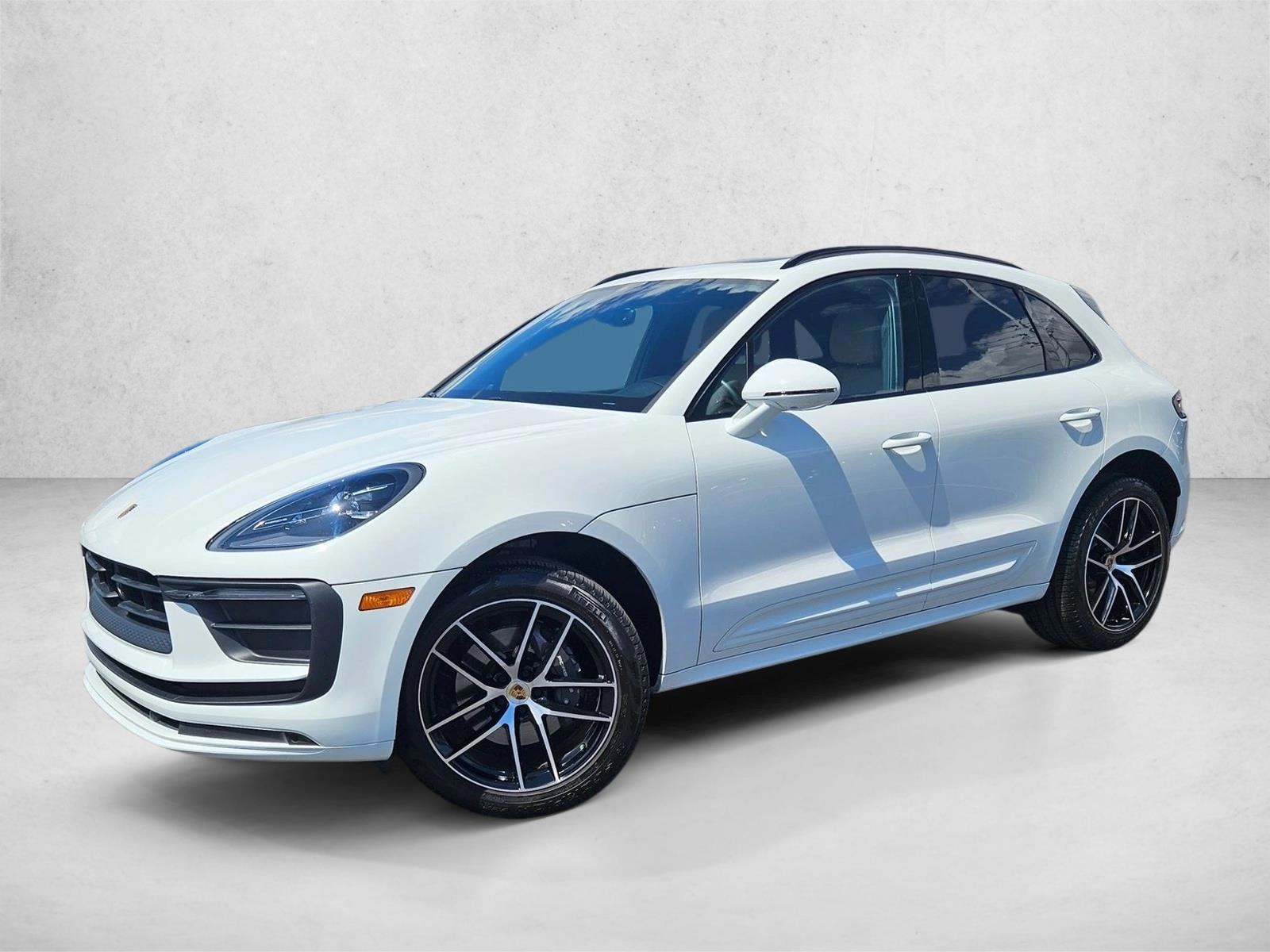 Thumbnail: 2024 Porsche Macan - 1