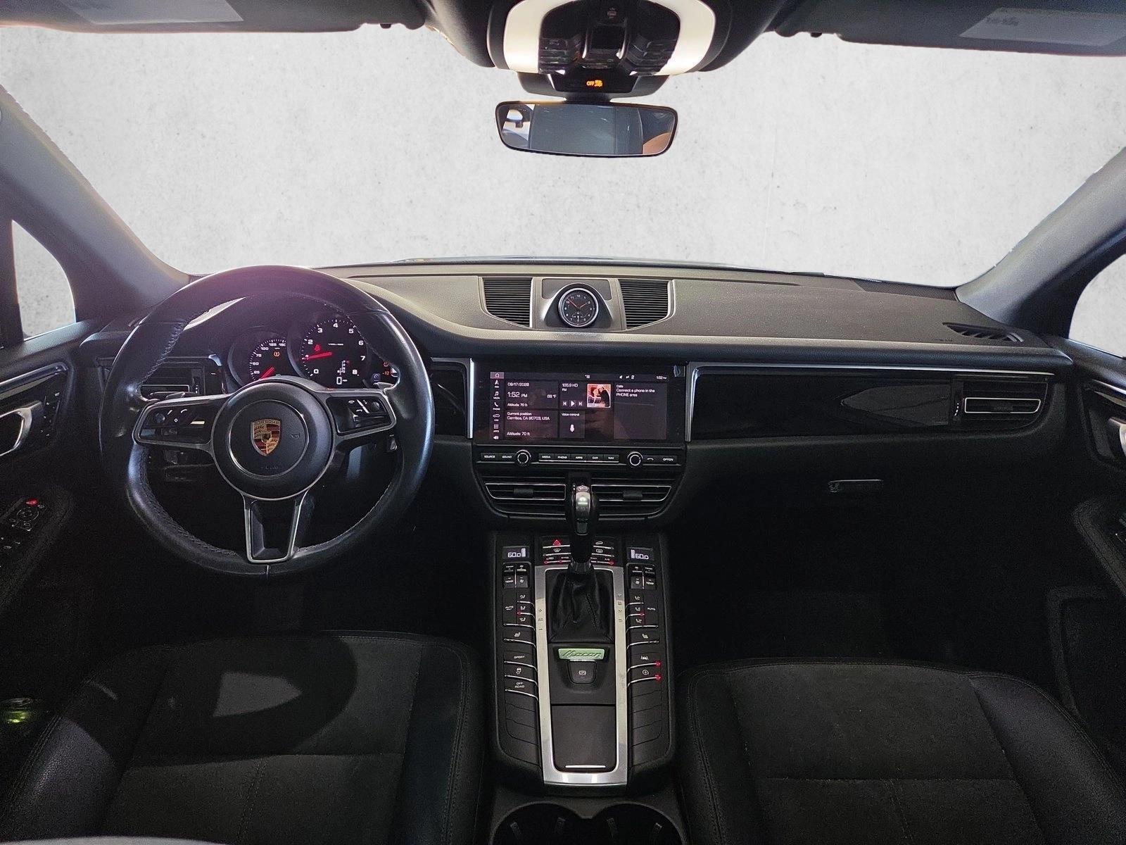 Thumbnail: 2019 Porsche Macan - 3