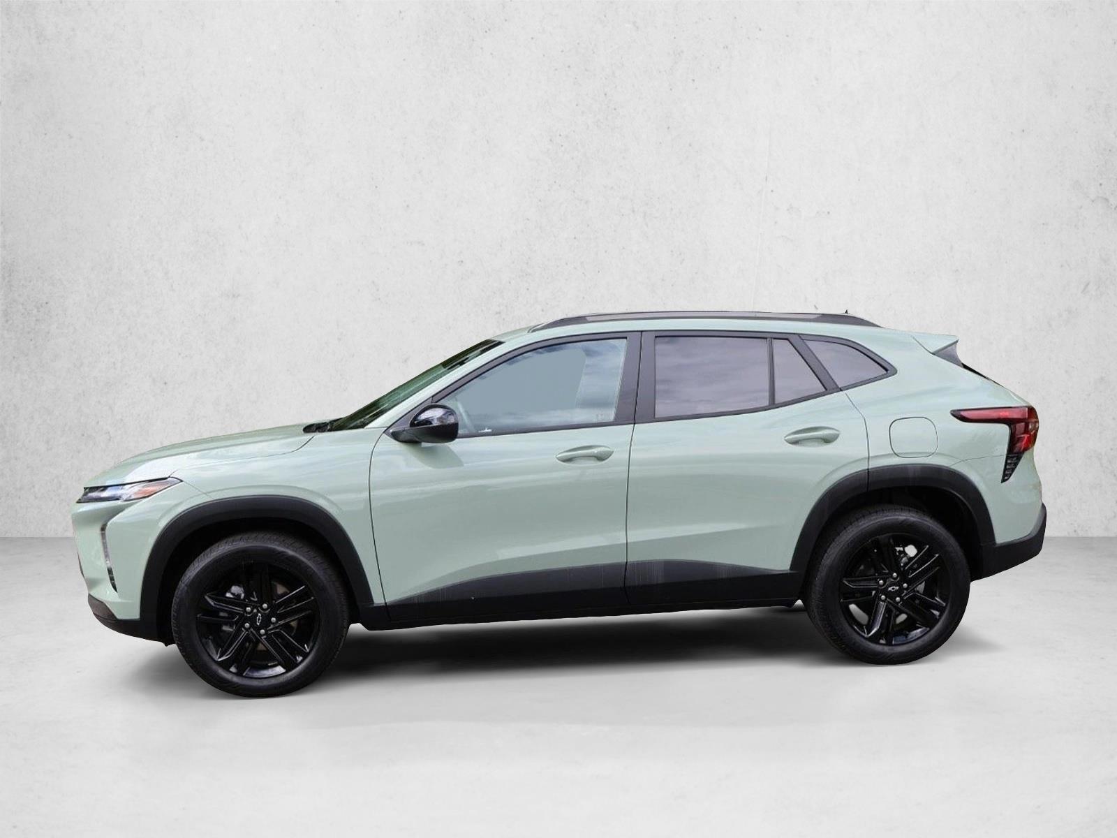 Thumbnail: 2025 Chevrolet Trax - 2