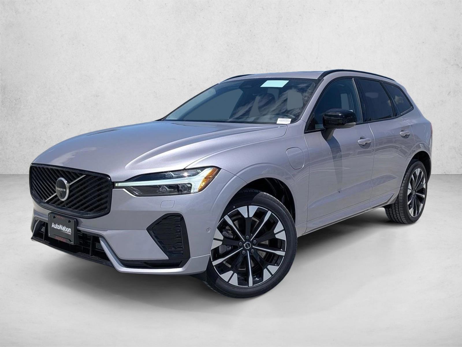 Thumbnail: 2026 Volvo XC60 - 1