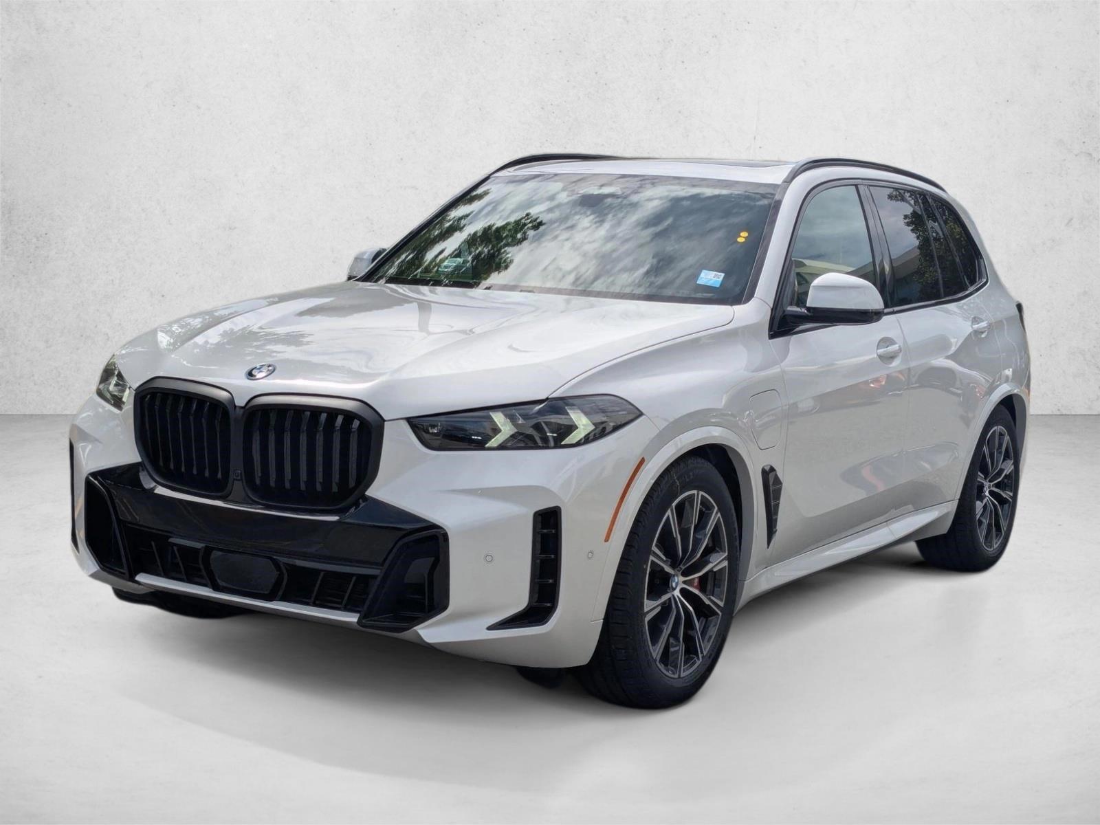 Thumbnail: 2026 BMW X5 - 1