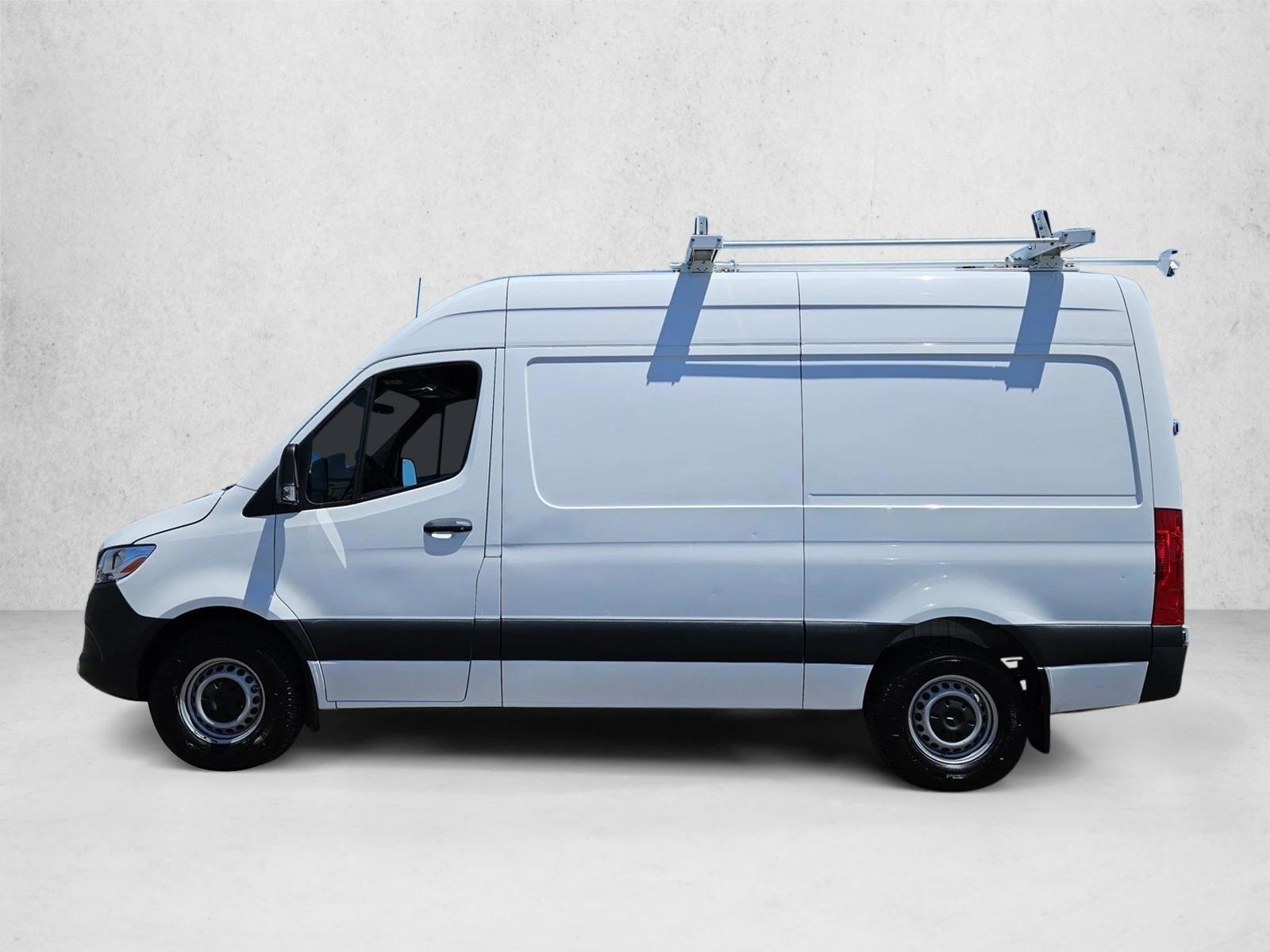 Thumbnail: 2022 Mercedes-Benz Sprinter - 2