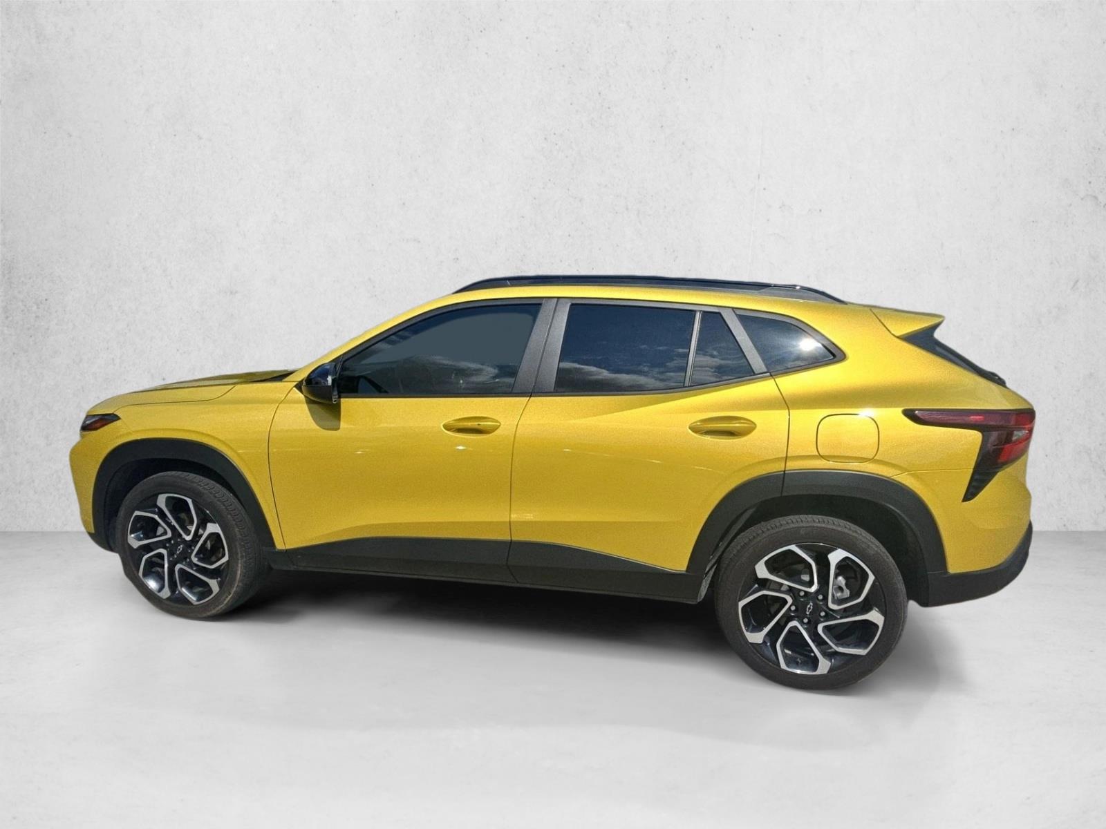 Thumbnail: 2025 Chevrolet Trax - 3