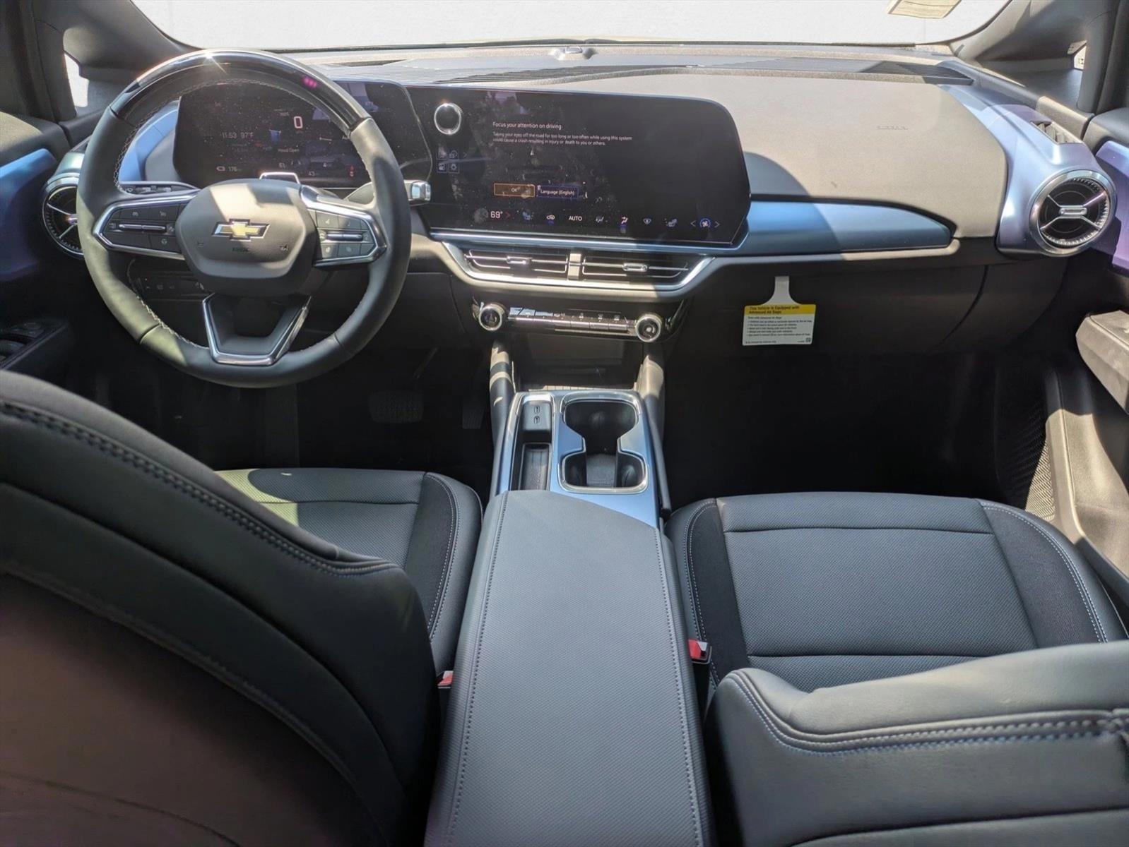 Thumbnail: 2024 Chevrolet Equinox - 3
