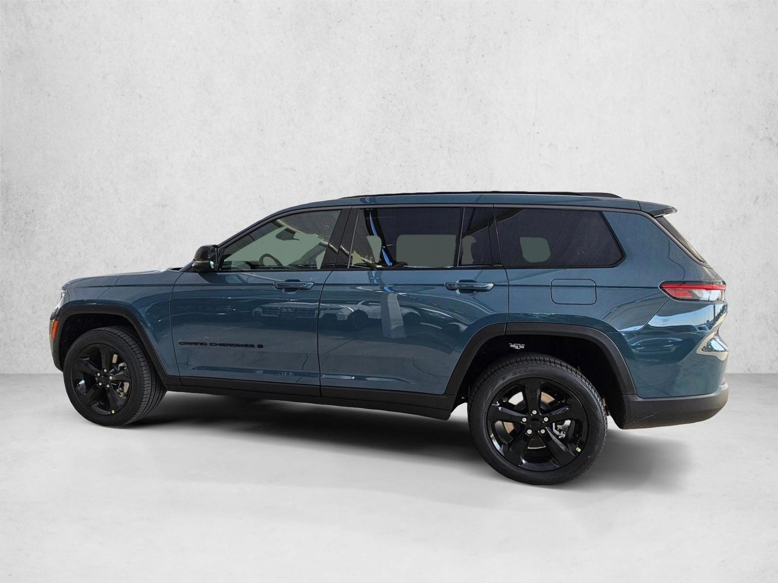 Thumbnail: 2026 Jeep Grand Cherokee L - 2