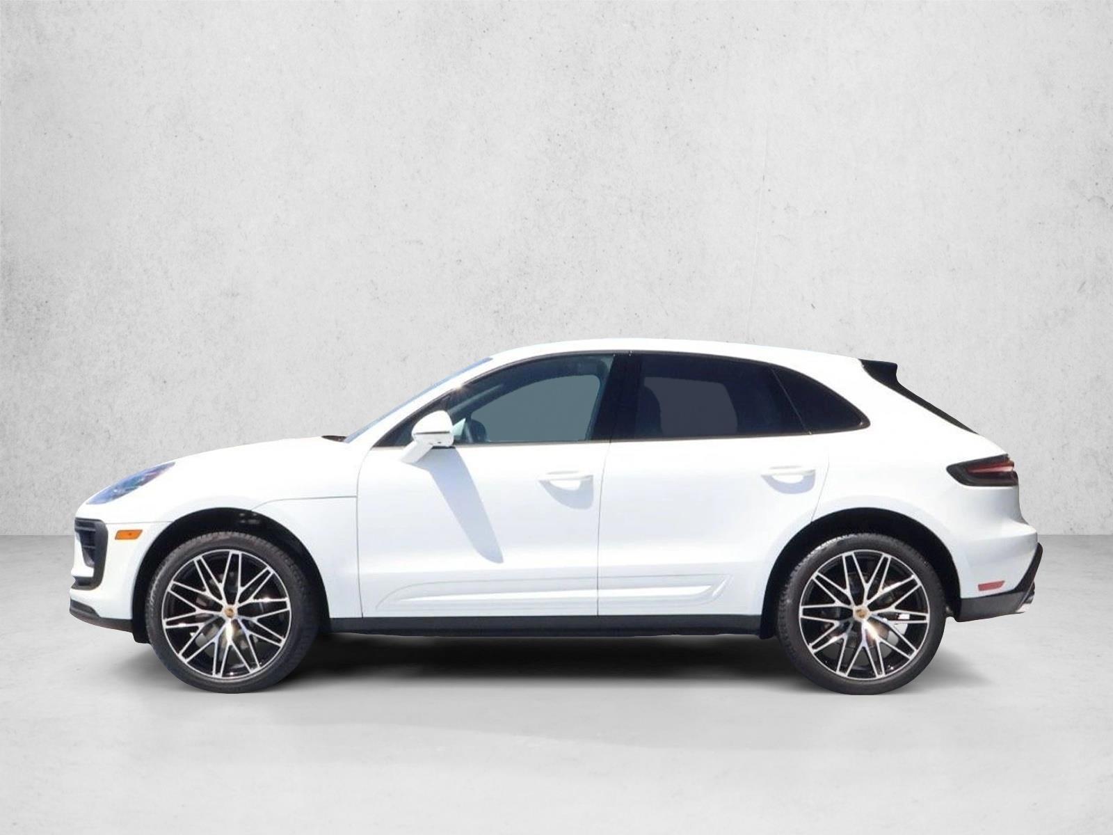 Thumbnail: 2026 Porsche Macan - 2