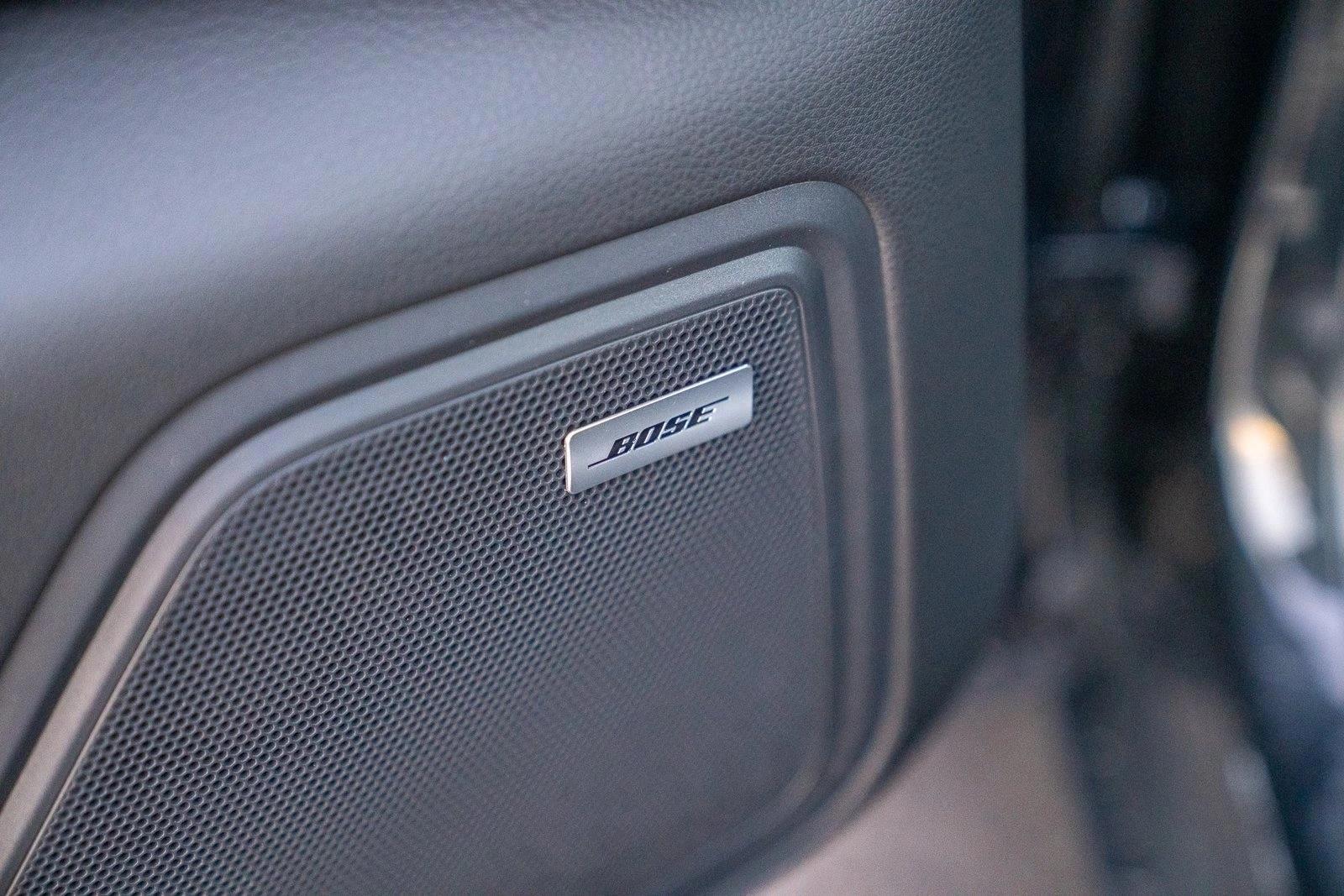 2026 Porsche Macan T - Photo 11