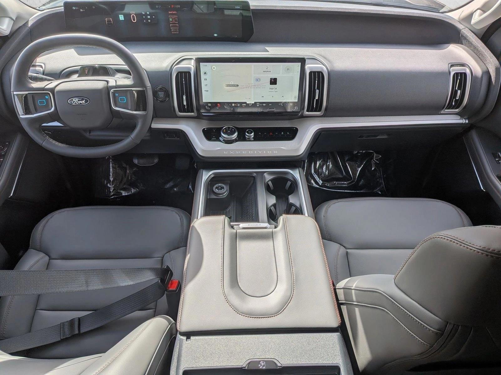Thumbnail: 2025 Ford Expedition - 4