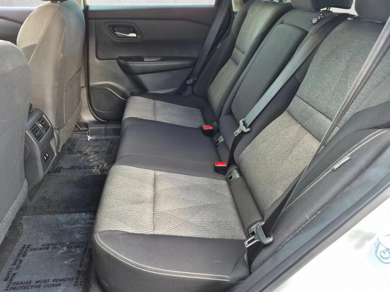 2025 Nissan Rogue SV - Photo 25