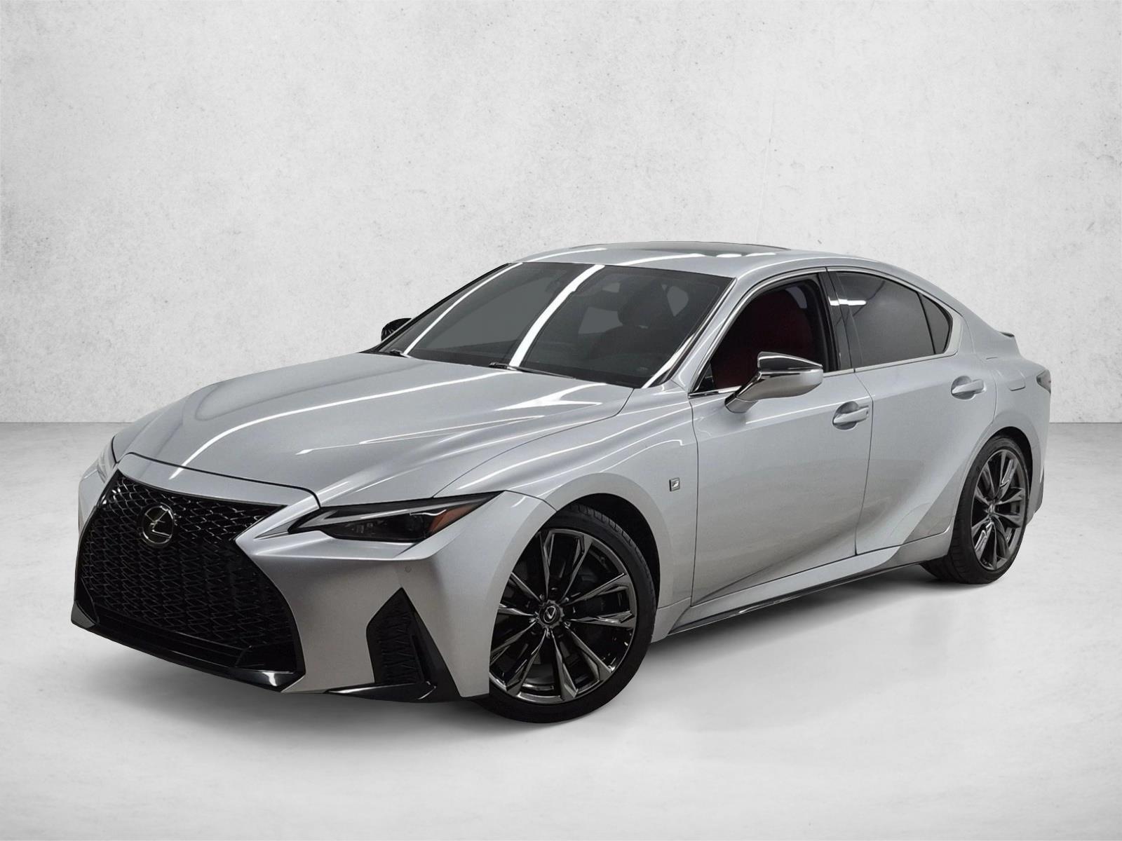2022 Lexus IS
