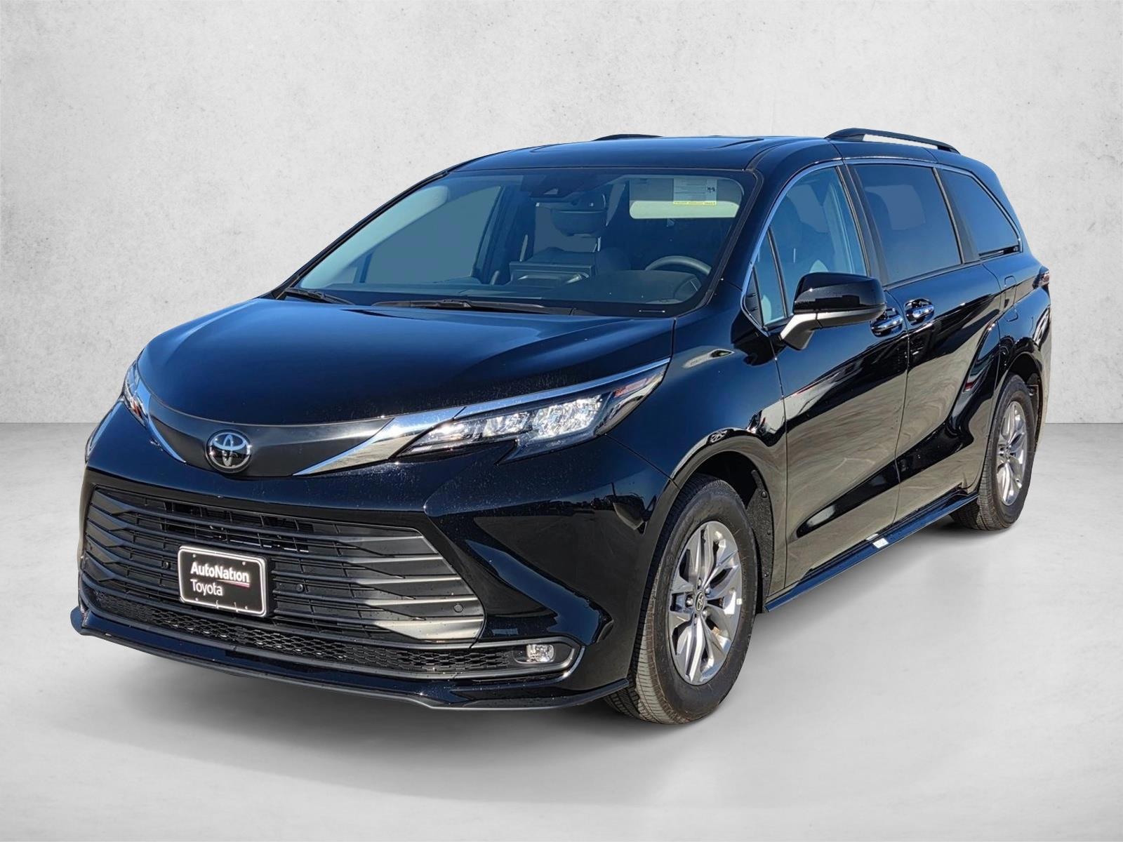 Thumbnail: 2026 Toyota Sienna - 1
