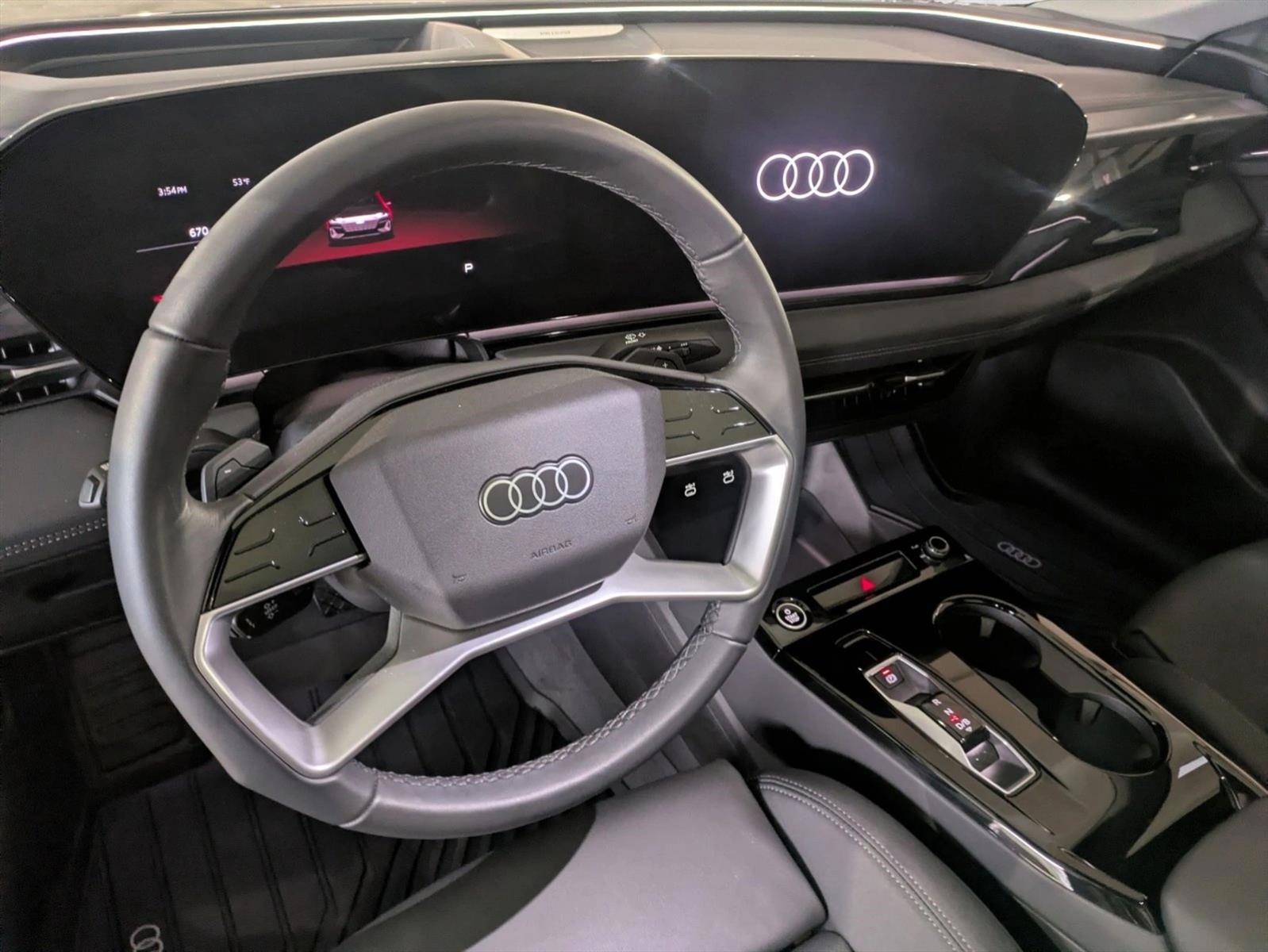 Thumbnail: 2025 Audi e-tron - 3
