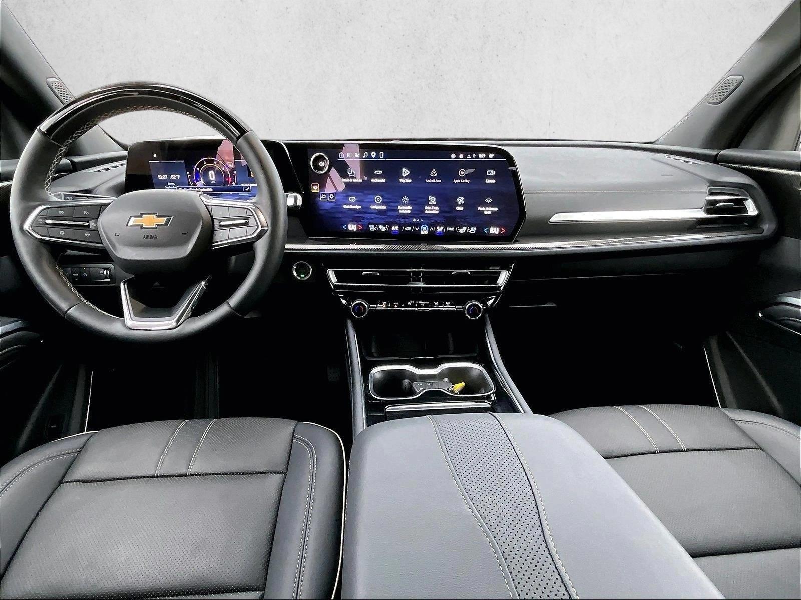 Thumbnail: 2026 Chevrolet Traverse - 3
