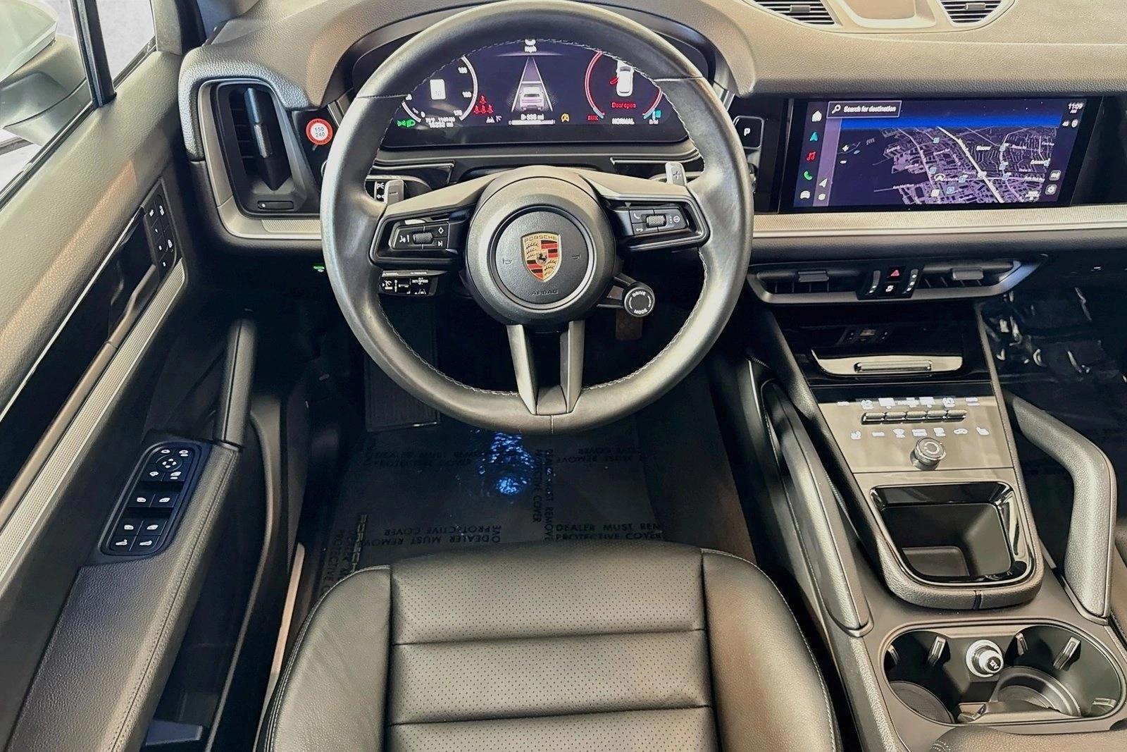 Thumbnail: 2024 Porsche Cayenne - 3
