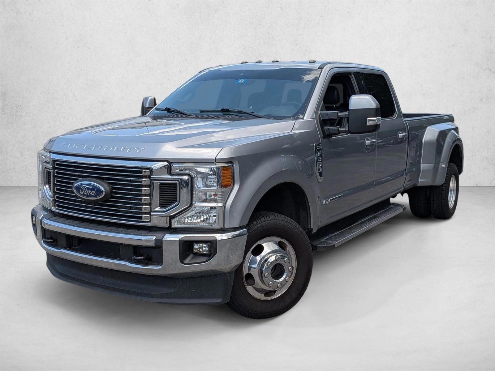 2022 Ford F-350 Lariat 4x4 Crew Cab 8' Box DRW's photo