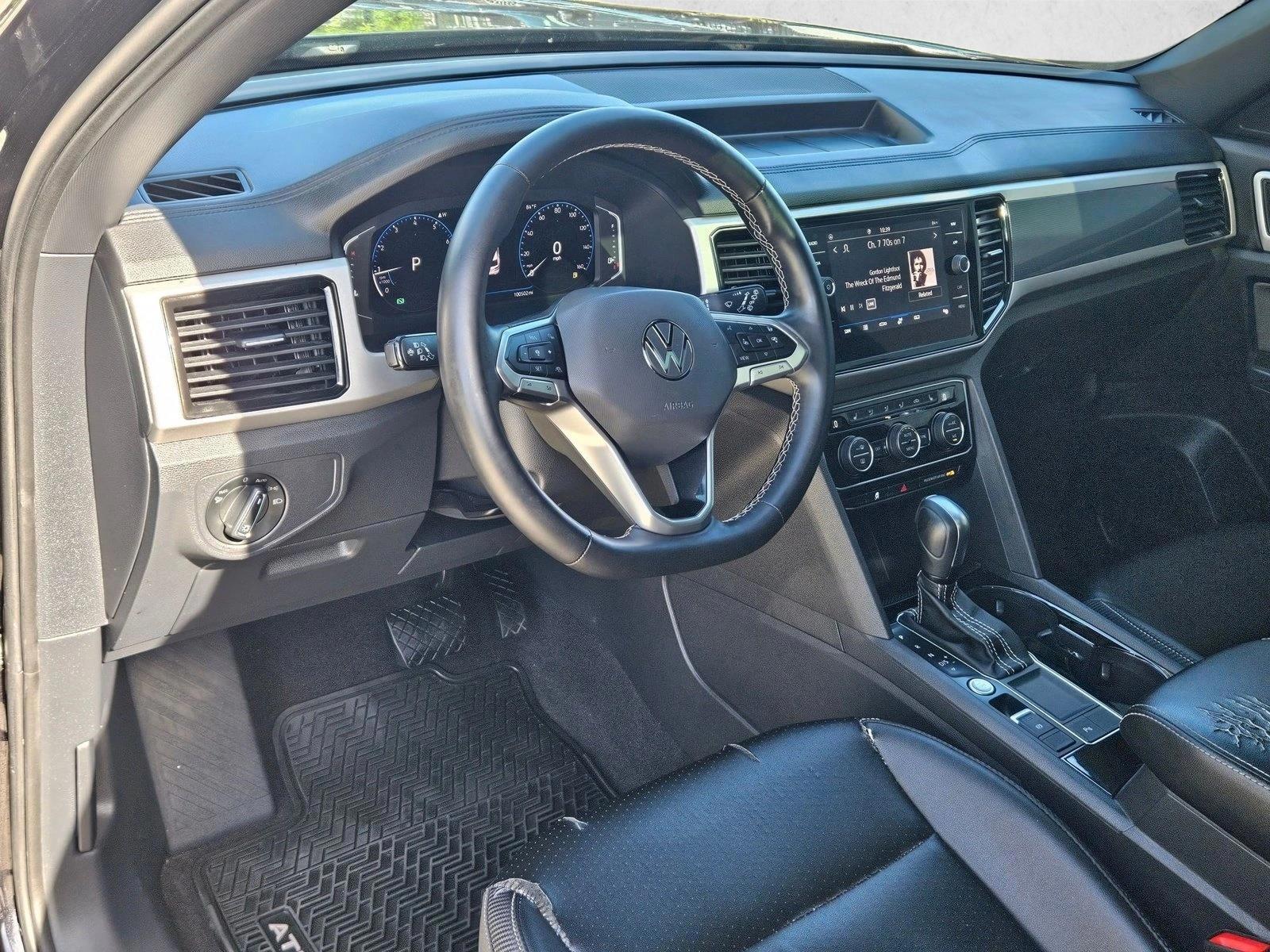 Thumbnail: 2021 Volkswagen Atlas - 3