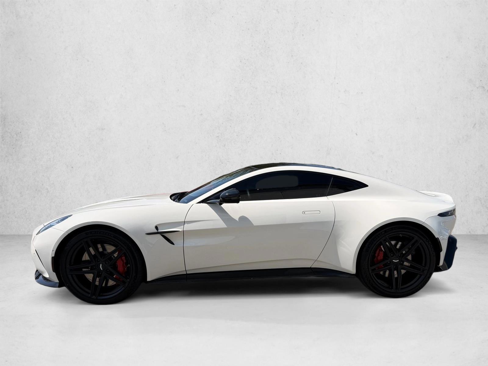 Thumbnail: 2025 Aston Martin Vantage - 2
