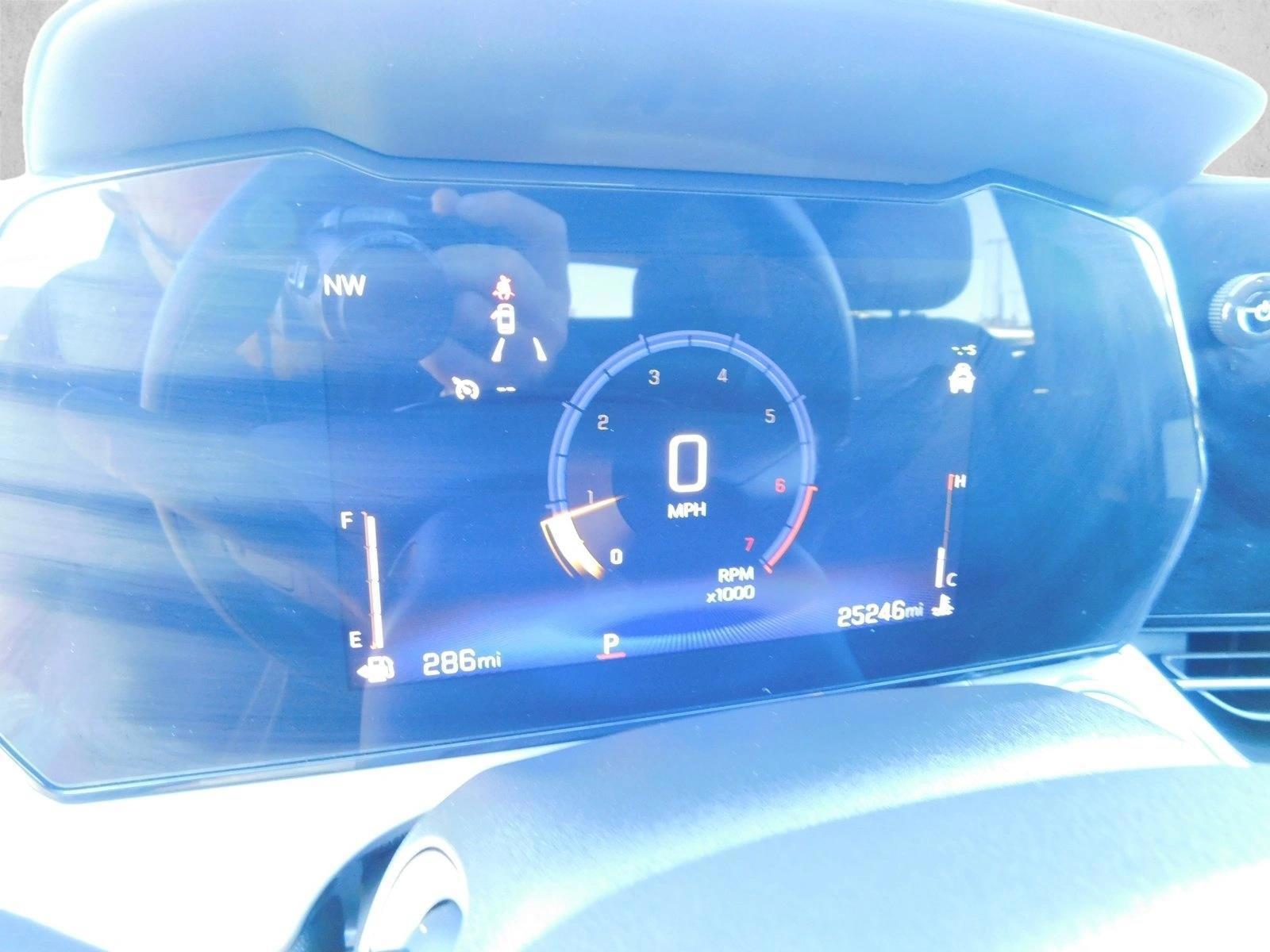 2025 Chevrolet Trax LT - Photo 17