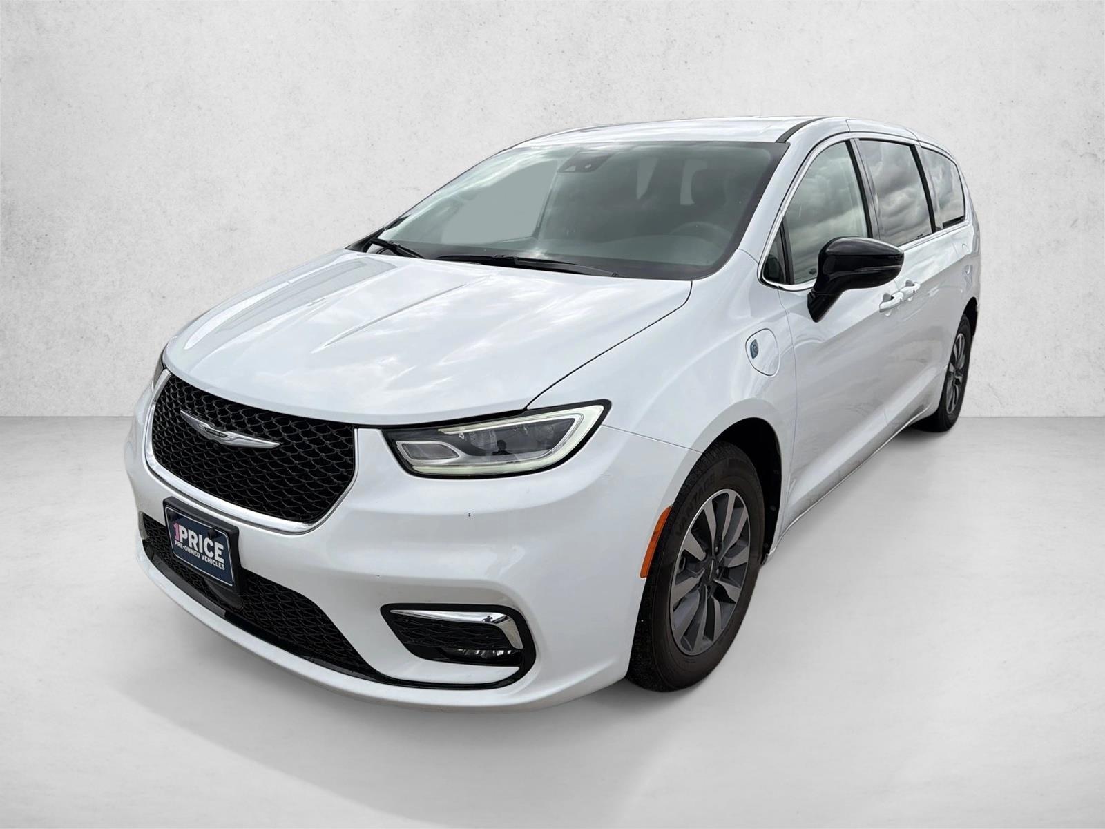 2024 Chrysler Pacifica PHEV