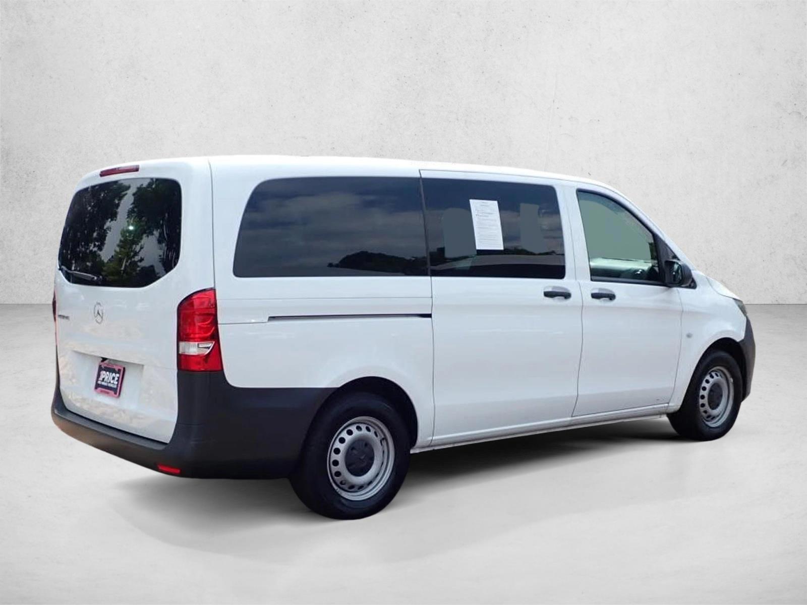 2023 Mercedes-Benz Metris Passenger