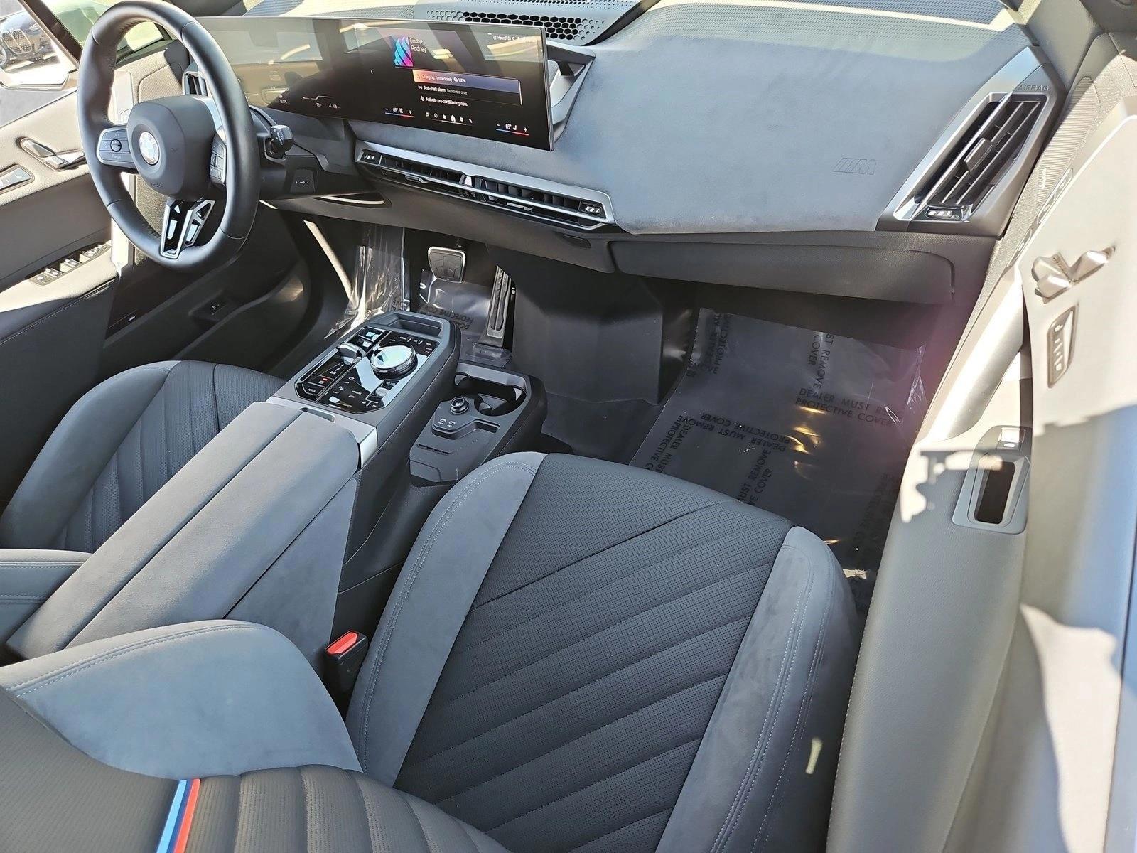 2026 BMW iX 45 - Photo 22