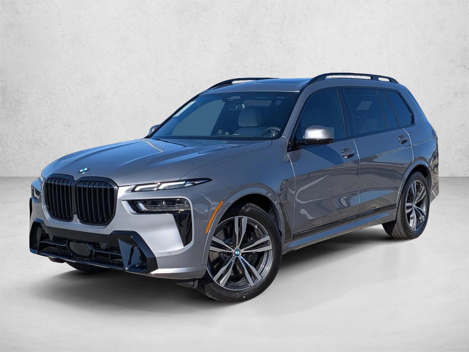 Thumbnail: 2026 BMW X7 - 1